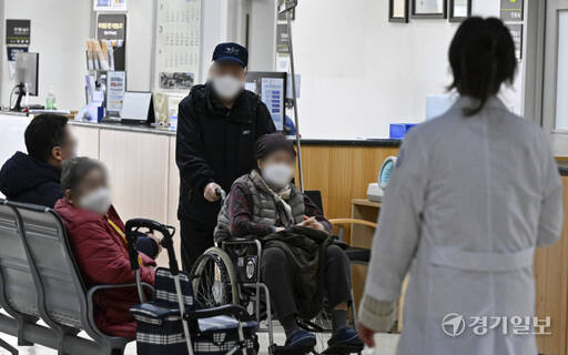 보건의료재난 위기 경보 '심각'으로 격상 [포토뉴스]