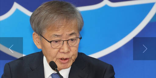 더불어민주당 임혁백 공천관리위원장이 28일 여의도 당사에서 공천결과를 발표하고 있다. 연합뉴스