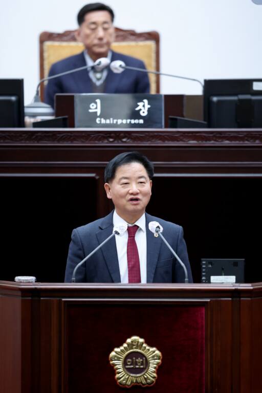 국민의힘 김종배 인천시의원(미추홀4)은 5일 제293회 임시회 제2차 본회의 시정질의를 하고 있다. 시의회 제공