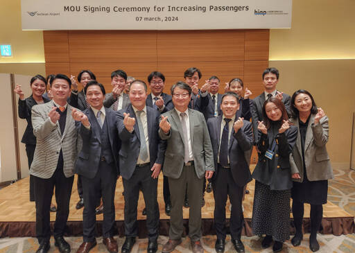 인천국제공항공사는 최근 일본 히로시마에서 히로시마국제공항㈜과 ‘인천-히로시마 노선 활성화 및 환승객 유치를 위한 마케팅 업무협약(MOU)’을 했다. 공항공사 제공