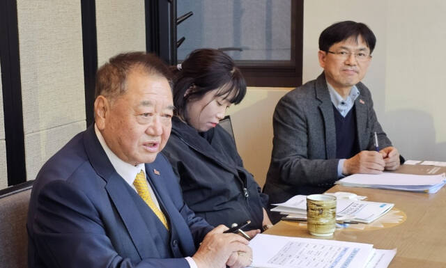 한영돈 회장이 경기북부지역 중소기업계 정책과제를 발표하고 있다. 중기 경기북부지역본부 제공