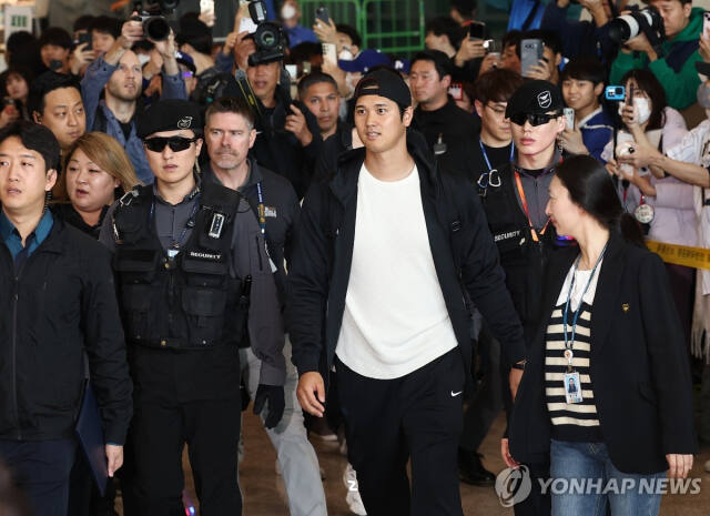 인천공항에 입국한 LA 다저스 오타니 쇼헤이. 연합뉴스