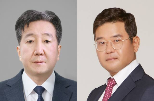 왼쪽부터 정원석 엘지마그나이파워트레인㈜ 대표이사, 한정수 ㈜서울화장품 대표이사. 인천상의 제공