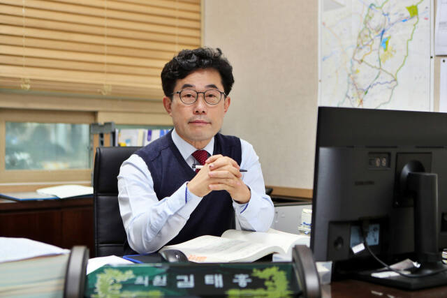김태흥 의왕시의회 행정사무감사특별위원장. 의왕시의회 제공