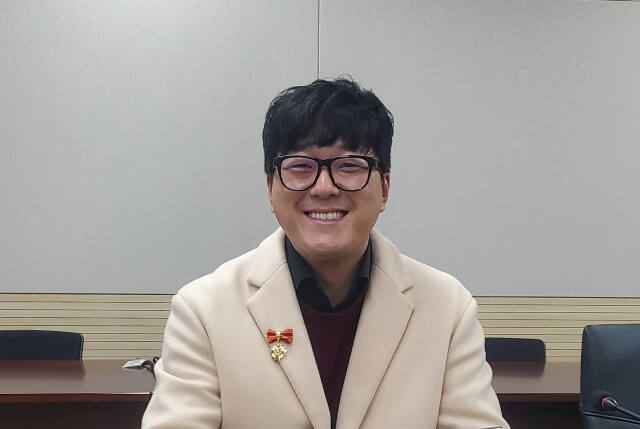 의로운 시민 정신으로 소중한 생명을 살린 시흥시 목감동 주민 김종호 씨. 시흥시 제공