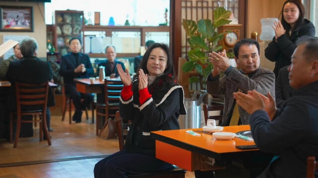 국민의힘 오산시 원로 및 고문단 간담회에 참석한 김효은 후보 모습. 깅효은 후보 페이스북