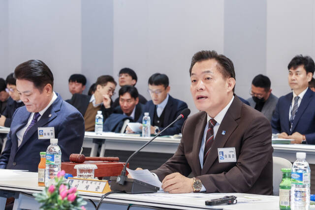 이재준 수원특례시장이 26일 과밀억제권역 자치단체 공동대응협의회 정기회의에서 발언하고 있다. 수원특례시 제공
