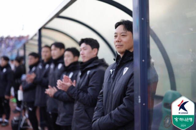 염기훈 수원 삼성 감독. 한국프로축구연맹 제공