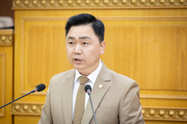 정희태 양주시의원이 15일 개회한 제366회 임시회 본회의에서 5분발언을 통해 양주시에 미래지향적 조직운영쳬계 구축을 촉구했다./양주시의회 제공