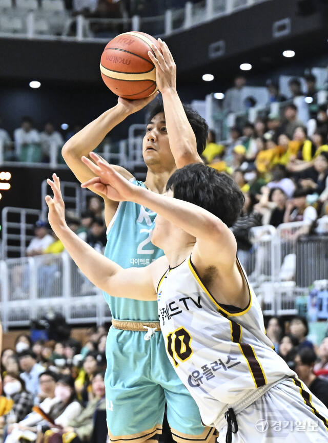 KT, LG에 89-80으로 4차전 승리 [포토뉴스]