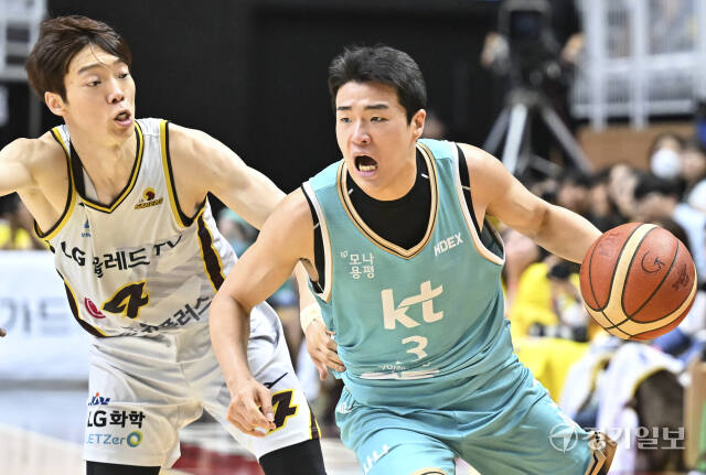 KT, LG에 89-80으로 4차전 승리 [포토뉴스]