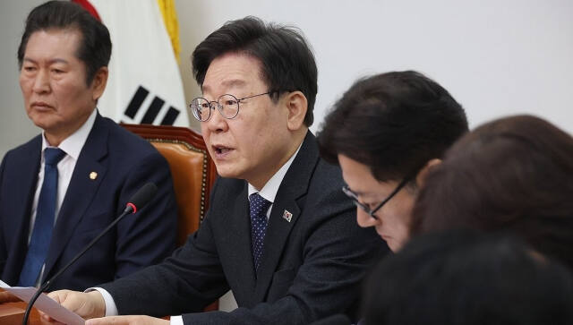 더불어민주당 이재명 대표가 26일 국회에서 열린 최고위원회의에서 발언을 하고 있다. 연합뉴스