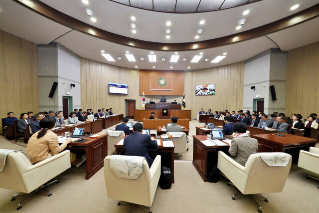 의왕시의회 제302회 임시회가 7일 개회됐다. 시의회는 이번회기동안 제1회 추경안 등을 심의한다. 의왕시의회 제공
