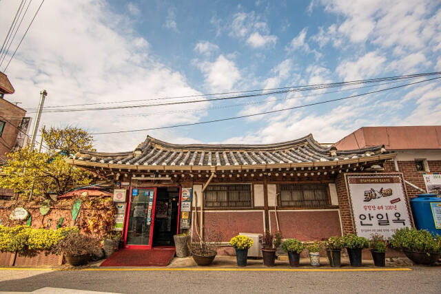 지난해 경기도형 노포에 선정된 안성 안일옥. 경기관광공사 제공