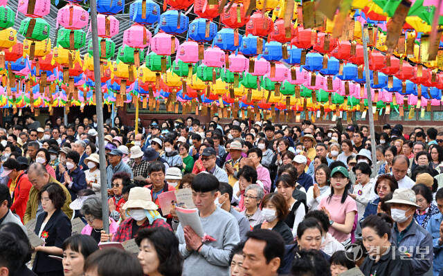 화성 용주사, 부처님오신날 봉축법요식 [포토뉴스]