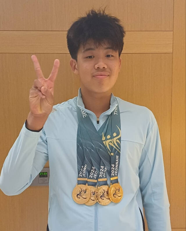 제18회 전국장애학생체육대회에서 수영 4관왕에 오른 김재훈.경기도장애인체육회 제공