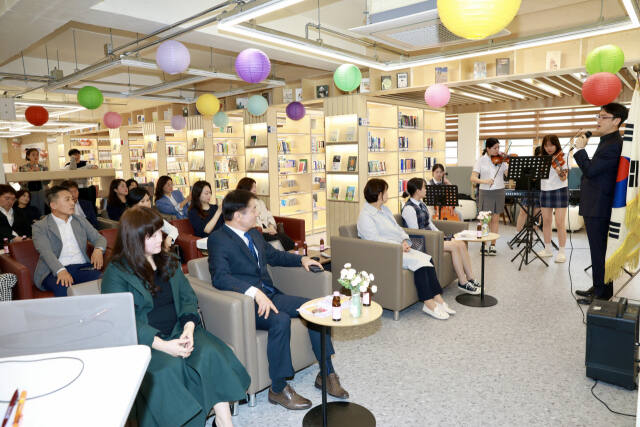 사본_[20면 세컨]안양 양명여고, 생각 크기 키울 도서관 조성…배움 즐겨운 학교 완성