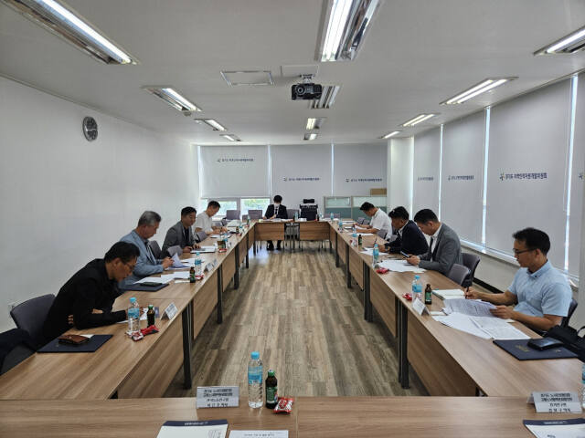 16일 경기도 노사민정협의회가 ‘2024년 제1회 고용노사협력분과협의회’를 개최했다. 경기도 노사민정협의회 제공