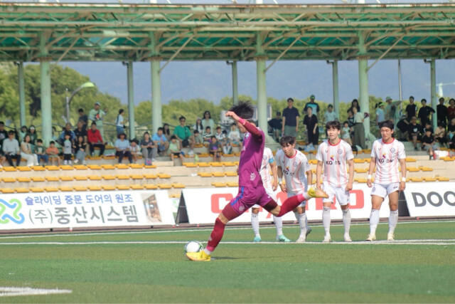 남양주시민축구단이 지난 19일 남양주종합운동장에서 열린 2024 K4리그 9라운드서 당진시민축구단을 4대2로 완파하고 시즌 첫 승을 거뒀다. 남양주시 제공