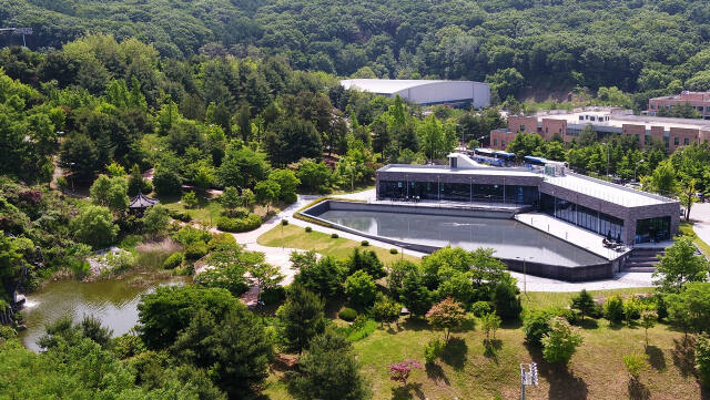 단국대 죽전캠퍼스에 위치한 야외도서관 베어토피아 전경. 단국대 제공
