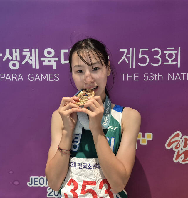 제53회 소년체육대회 육상 여중부서 3관왕에 오른 노윤서(김포 금파중).임창만 기자