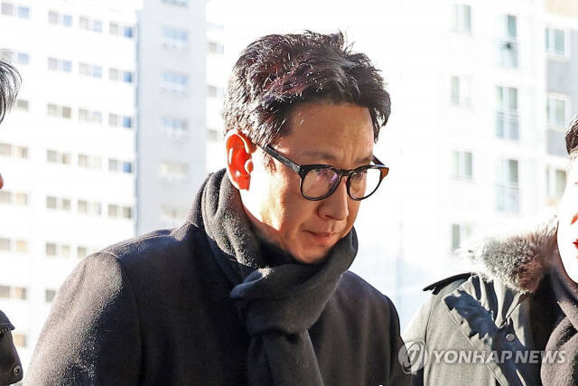 경찰에 출석한 이선균. 연합뉴스