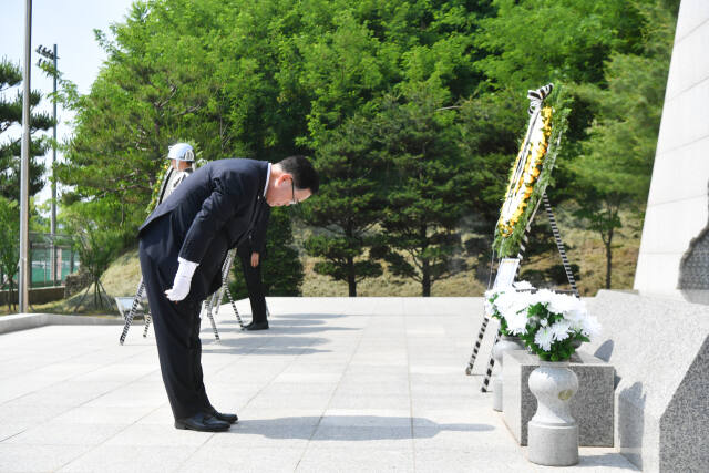 강수현 양주시장이 6일 오전 양주시청 현충탑에서 거행된 제69회 현충일 추념식에 참석했다. 양주시 제공