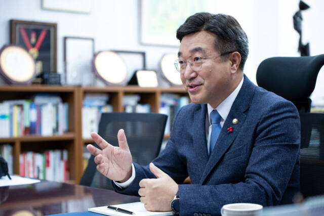 더불어민주당 윤호중 국회의원