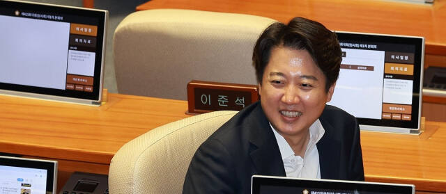 5일 오후 서울 국회에서 열린 제22대 국회 첫 본회의에서 개혁신당 이준석 의원이 본회의에 참석하고 있다. 연합뉴스