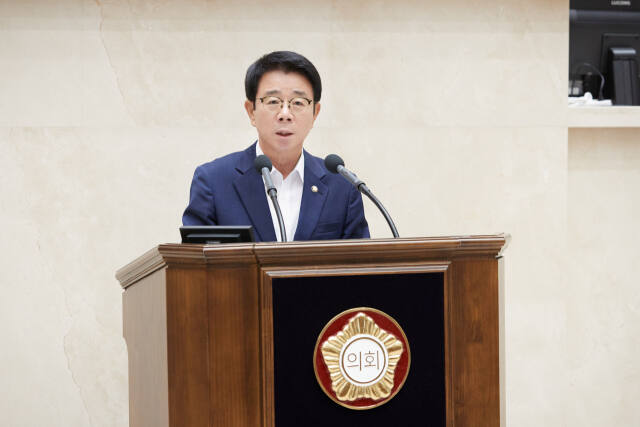 18일 오전 용인특례시의회 본회의장에서 열린 제283회 제1차 정례회 제2차 본회의에서 김윤선 의원이 시정질문을 통해 발언하고 있다. 용인특례시의회 제공