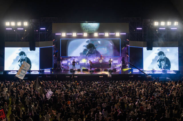 인천 중구 파라다이스시티에서 열린 ‘아시안 팝 페스티벌(Asian Pop Festival)’에서 넬(Nell)이 무대를 선보이고 있다. 파라다이스문화재단 제공