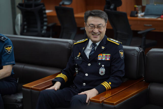 김도형 인천경찰청장이 25일 인천청에서 열린 기자간담회에서 이야기하고 있다. 이병기기자