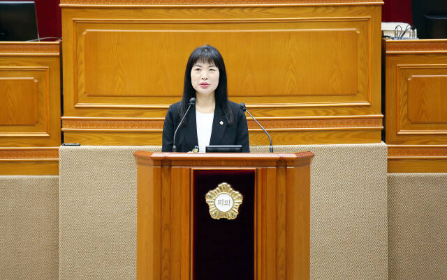 장경술 안양시의원. 안양시의회 제공