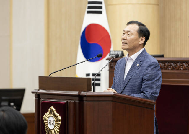 박태순 신임 의장. 안산시의회 제공