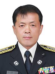 신인철 신임 안성소방서장. 안성소방서 제공