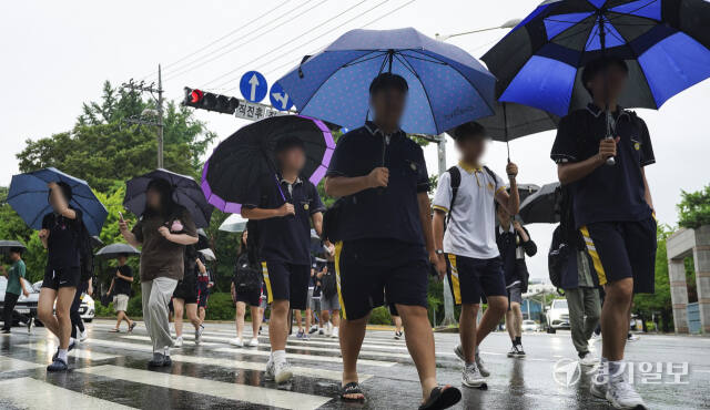 장마전선 중부지방 북상, 여름 장마 본격적으로 시작 [포토뉴스]
