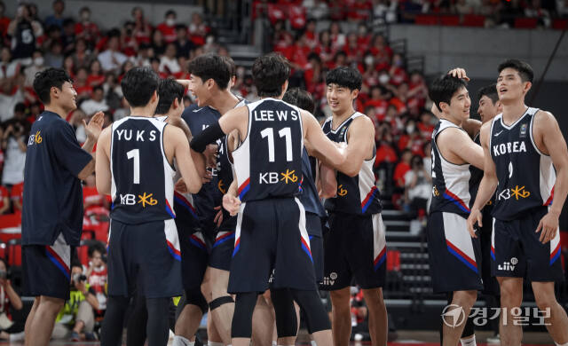 한국농구대표팀, 한일 친선전에서 85-84로 극적인 승리 [포토뉴스]