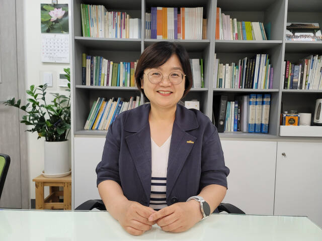 군포매화종합사회복지관 최복란 관장. 윤덕흥기자