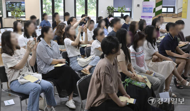 평택시 서부권 입시설명회, 학생과 학부모 열기로 후끈 [포토뉴스]