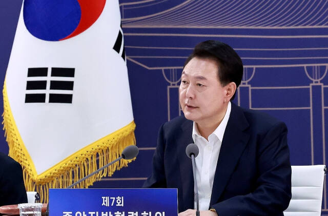 지난 25일 충남도청에서 열린 제7차 중앙지방협력회의에서 발언하고 있는 윤석열 대통령. 연합뉴스