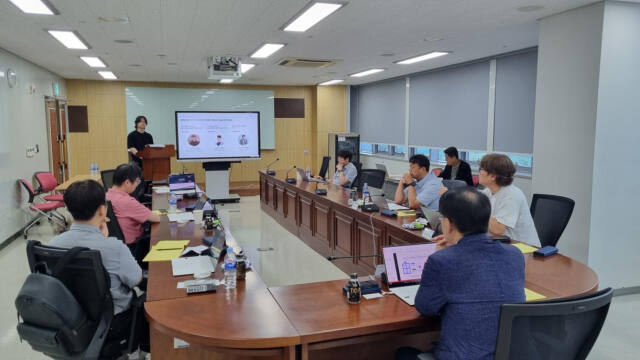 ‘2024 인천 블록체인 기술개발 지원사업’ 발표 평가 모습. 인천시 제공