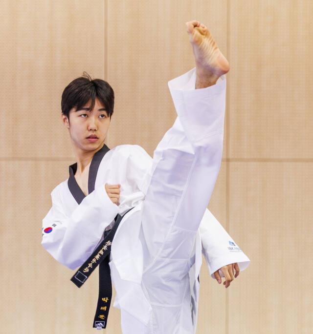 2024 파리 올림픽 태권도 남자 58㎏급서 금메달 사냥에 나서는 대표팀 막내 박태준(경희대).연합뉴스