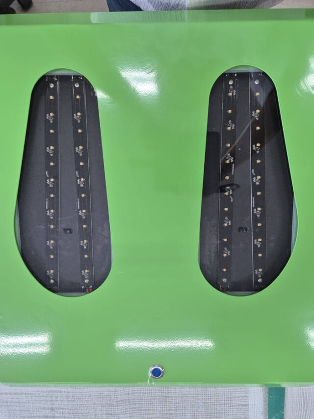 국내 최초 UV-C LED 활용 신발살균기. (주)지나테크 제공