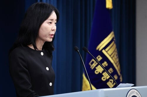 정혜전 대통령실 대변인이 14일 서울 용산 대통령실 청사에서 현안 브리핑을 하고 있다. 연합뉴스