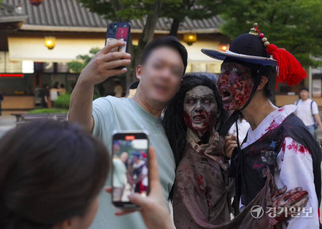 한국민속촌, 무더운 여름 더위를 날려줄 심야공포촌 [포토뉴스]