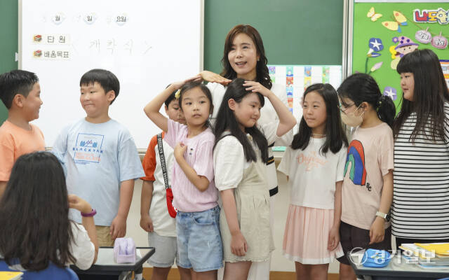 여름방학 끝, 초등학교 개학 시작 [포토뉴스]