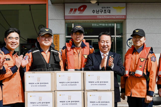 경기도의회 안계일 의원이 소방공무원들의 마음건강을 지키기 위해 소방공무원 치유정책 연구회를 만들기로 했다. 경기도의회 제공.