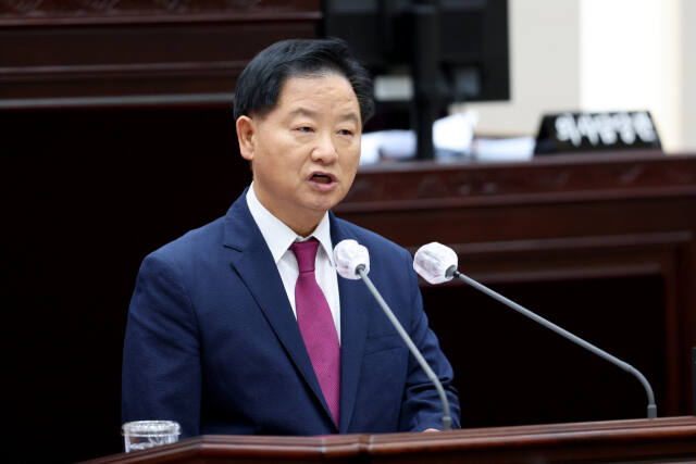 김종배 시의원(국민의힘·미추홀4)이 28일 제297회 임시회의 1차 본회의에서 5분 자유발언을 하고 있다. 시의회 제공