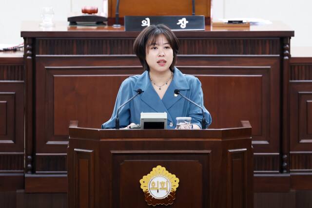 정예지 부평구의원(더불어민주당·비례)이 6일 제264회 정례회 제4차 본회의에서 발언하고 있다. 구의회 제공