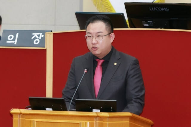 국민의힘 김건 시의원(라선거구). 부천시의회 제공.